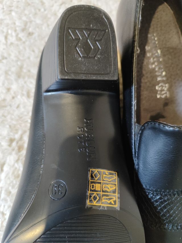 Zapatos Hurlan Piel Negra, tacón bajo