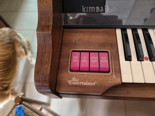 URGE VENTA OFERTA.Órgano Kimball Caravan Vintage.