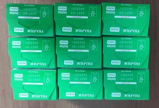 Lote ahorro de 9 packs de Fuji instax mini 20 