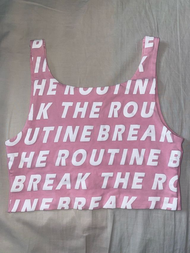 Top rosa 'Break the routine'