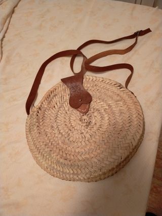 Bolso paja redondo correa de piel