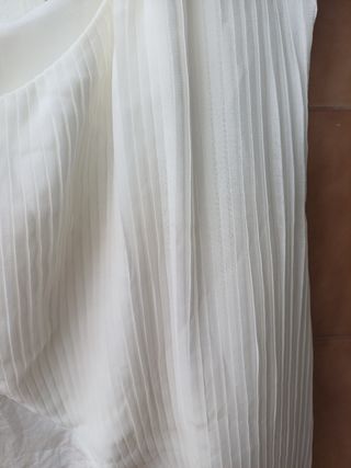 Blusa blanca plisada