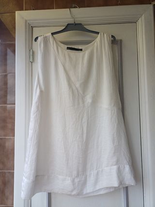 Blusa blanca plisada