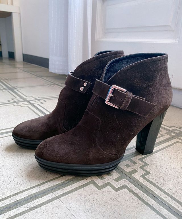 zapatos Hogan de ante marrón