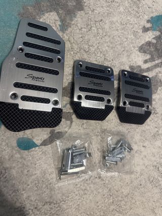 Pedales deportivos para coche plateados