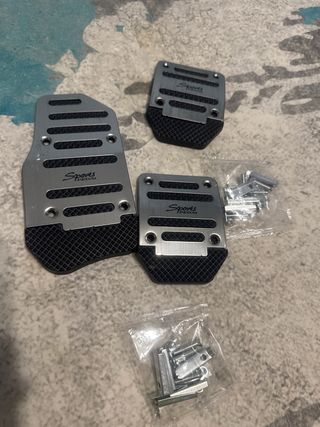 Pedales deportivos para coche plateados