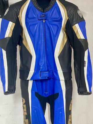 Mono piel Arlen Ness dos piezas 
Talla 48
