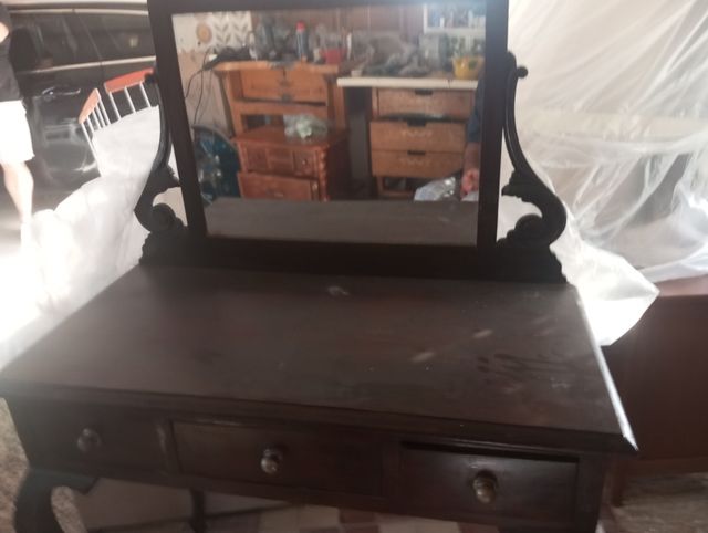 Cómoda espejo antiguo