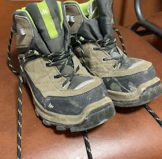 Botas Decathlon trekking niño 34