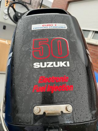Embarcación neumática 4,80 con Suzuki 50cv