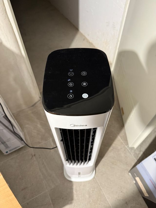 Enfriador Midea - Aire - 85cm