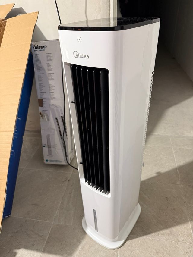 Enfriador Midea - Aire - 85cm