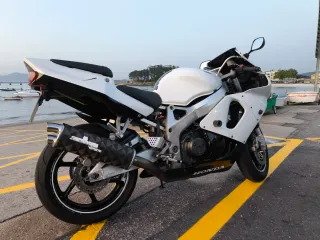 Honda CBR 900 RR 919 Fireblade S33 año 1999