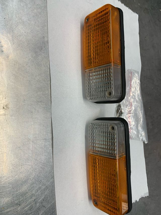 Pilotos delanteros Renault 7