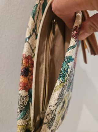 Bolso de mano de rafia con flores - multicolor