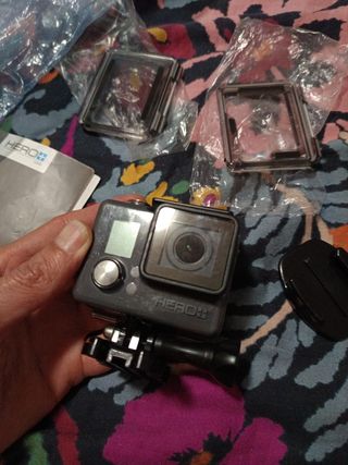 GoPro HERO+ (Plus) NUEVA + extras