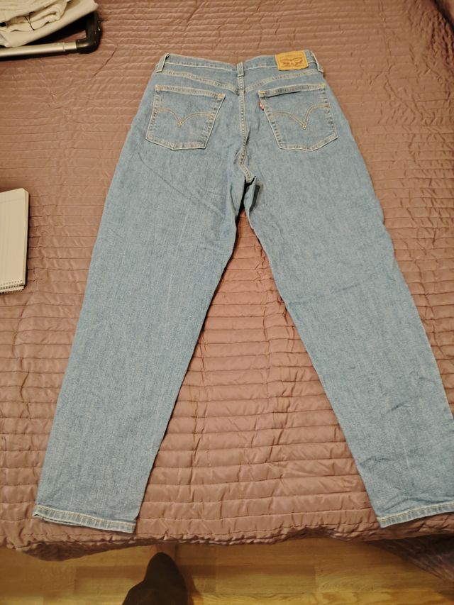 Levi's, S Strauss high Waisted Mom