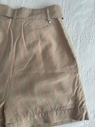 Shorts Guess beige rosa a righe