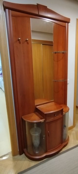 Mueble recibidor con espejo