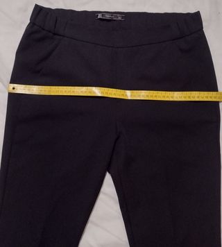 Pantalón negro mujer Zara