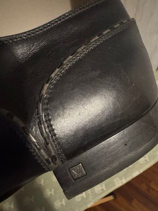 Scarpe Louis Vuitton stringate nere