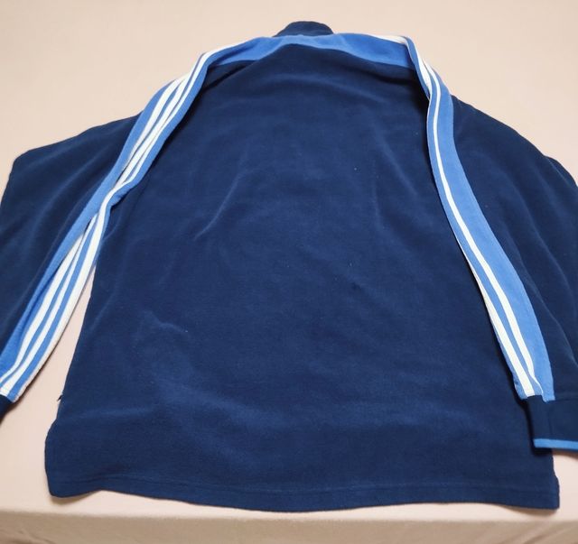 Sudadera Adidas azul marino chico