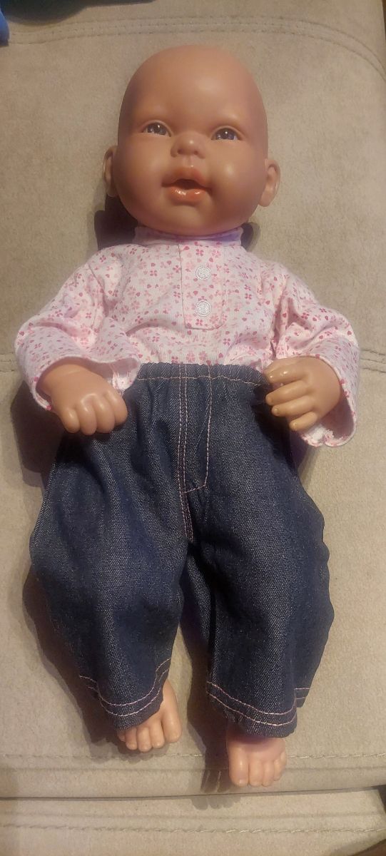 Muñeca bebé Miyo realista