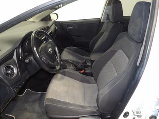 TOYOTA Auris 1.8 140H Hybrid Feel! Edition
