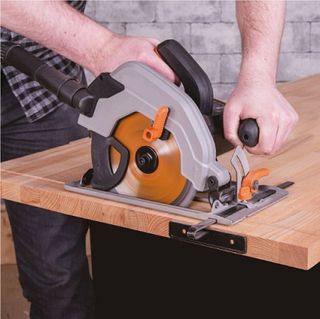 Sierra circular Evolution 1200W