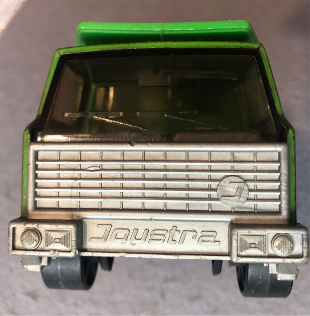 Camion Joustra giocattolo verde