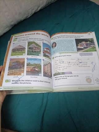 Be Curious Level 2 Pupil's Book with eBook Updated