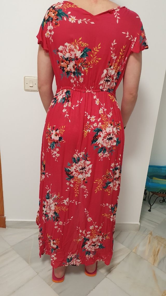 Vestido rojo floral