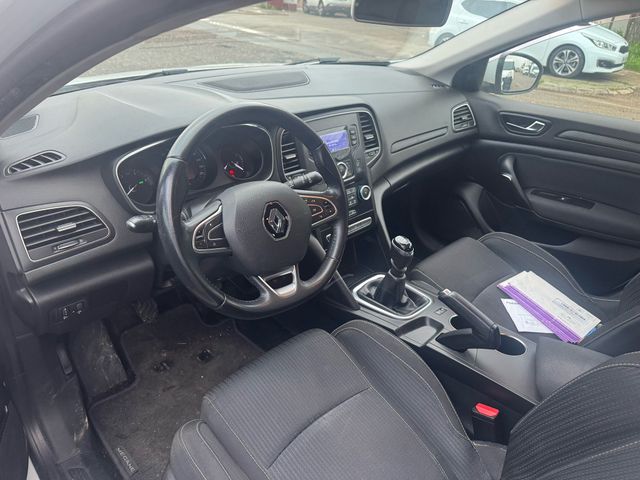 Renault Megane 5 PLAZAS ** BUEN ESTADO GENERAL**