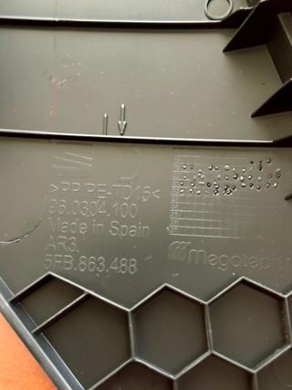 Embellecedor consola Cupra Formentor Izquierdo