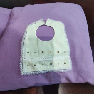 Lote ropa bebé: pelele + camiseta + baberos