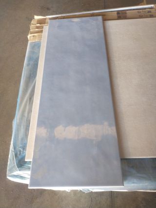 Gran almacén de azulejos en Alcalá de Guadaira