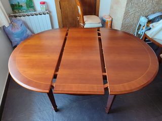 Mesa redonda extensible de madera maciza