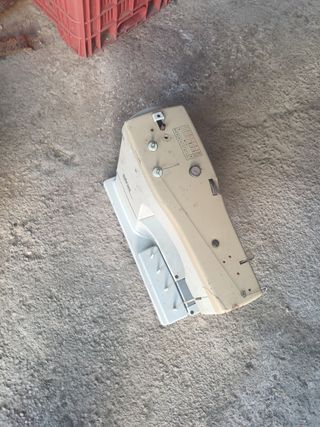 Máquina de coser Elna antigua