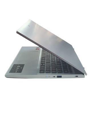 Acer Aspire 3 15 Ryzen 7 (16GB-512GB)