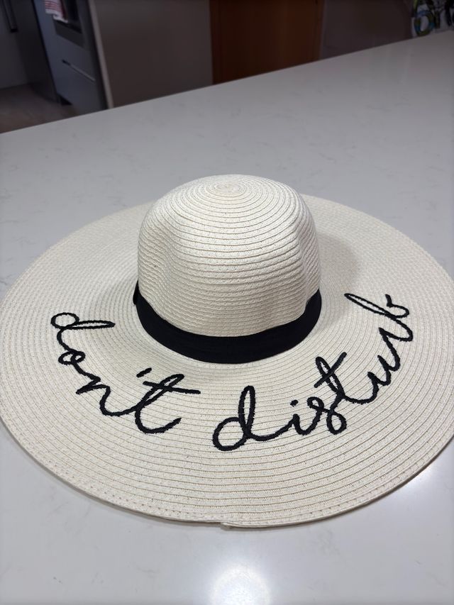 Pamela 'Don't Disturb'