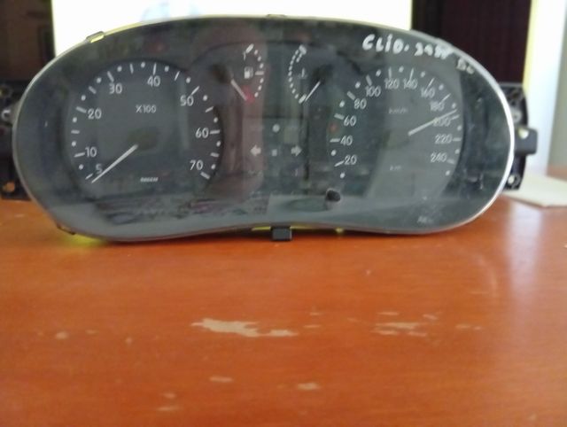 Cuadro Renault Clio II Sagern