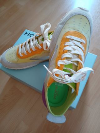 Zapatillas HOFF.