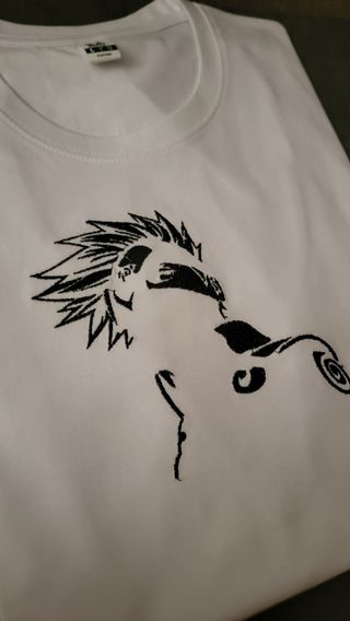 Maglietta Kakashi Hatake Naruto bianca ricamata