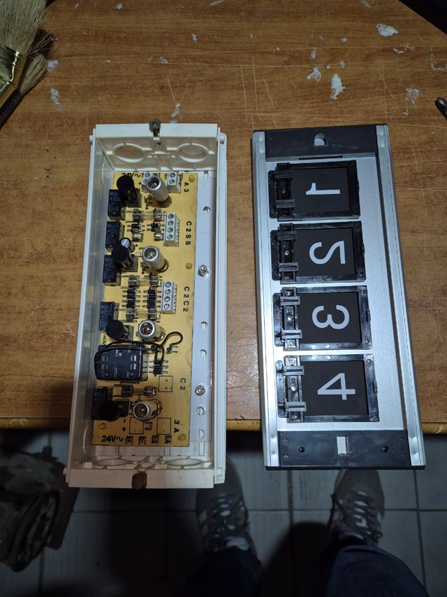 Quadri luminosi ascensore LT