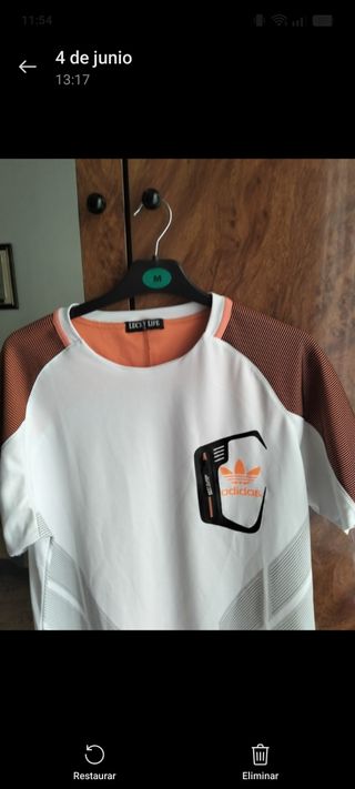 Camiseta Adidas blanca y naranja