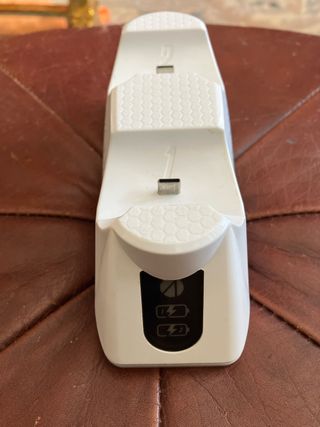 Base carga PS5 Stealth - 2 mandos