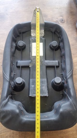 Asiento trasero moto cuero negro