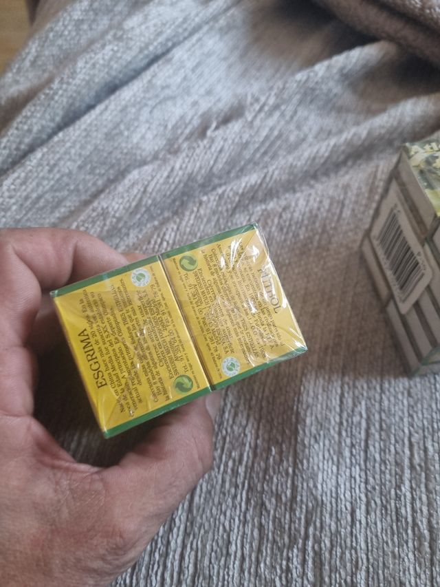 Cerillas antiguas cera tres estreyas precintadas