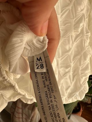 Blusa Uterqüe blanco roto fruncida