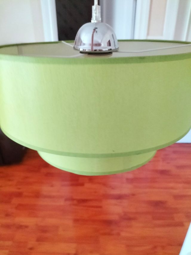 Lámpara juvenil verde